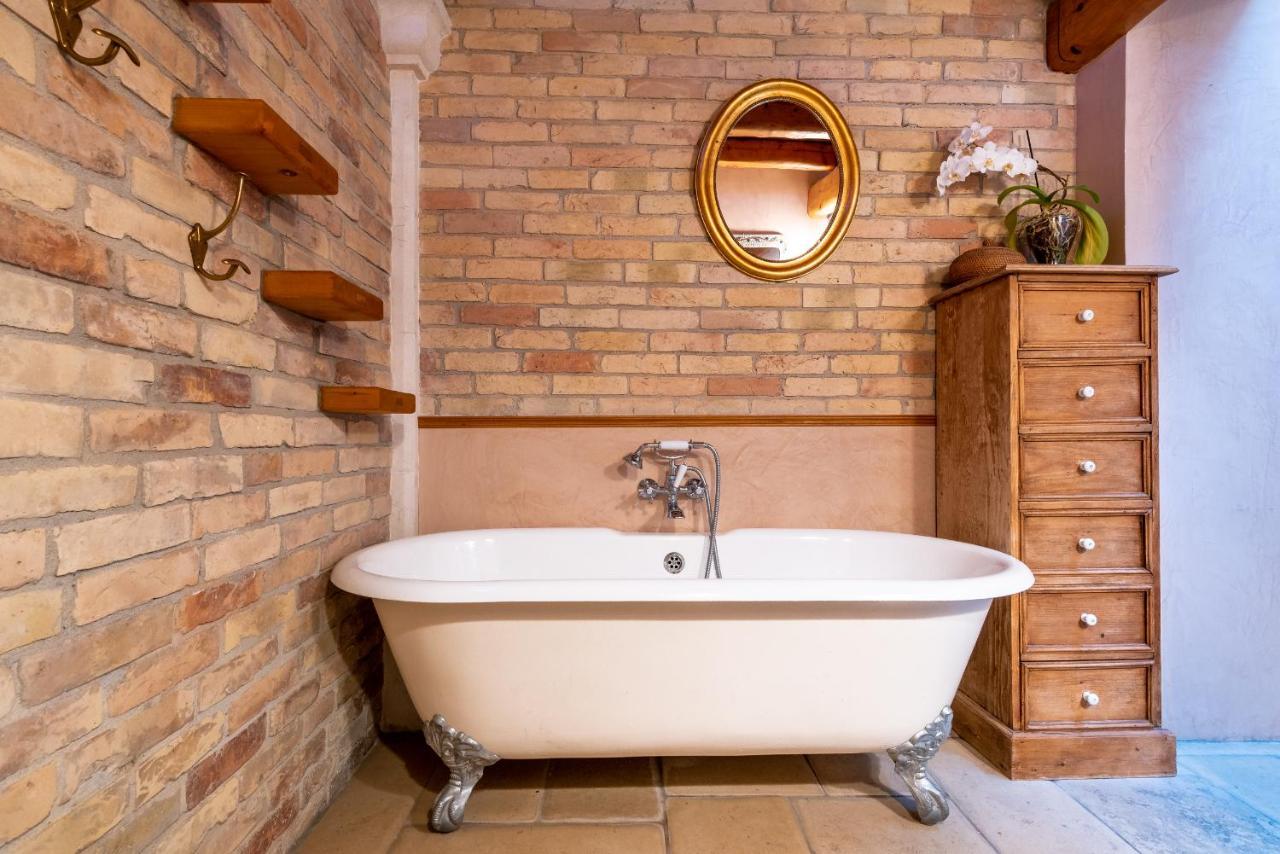 Villa Bacchus, Provence Les Angles  外观 照片