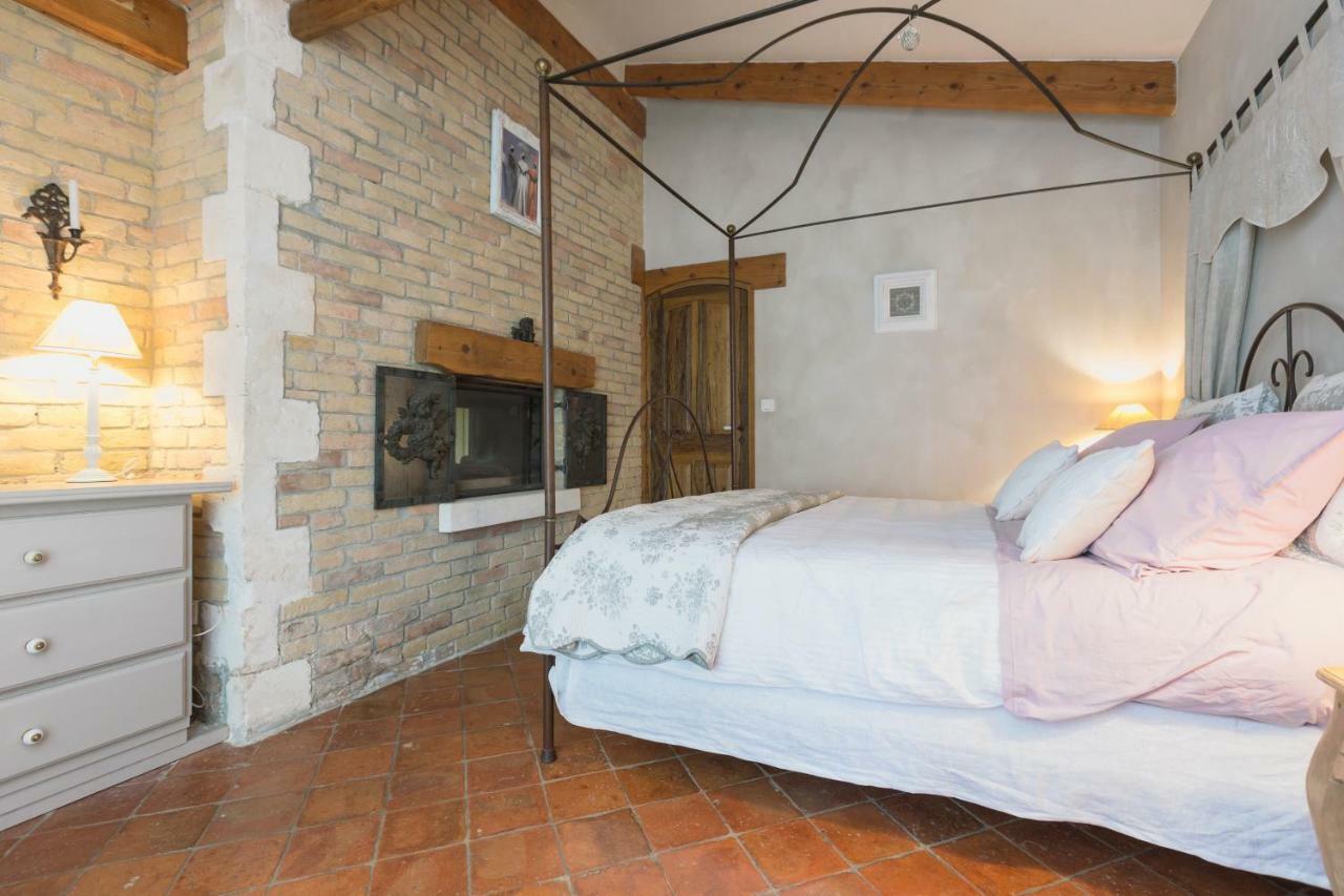 Villa Bacchus, Provence Les Angles  外观 照片
